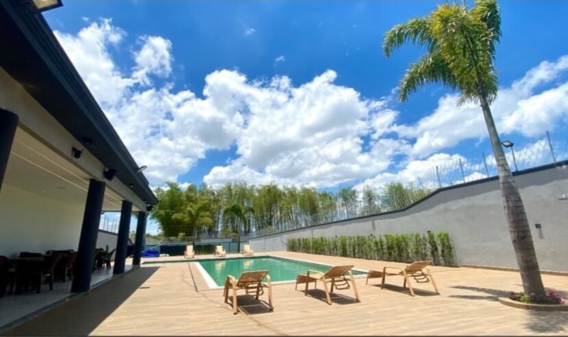 Piscina do Sítio Casa dos Artistas